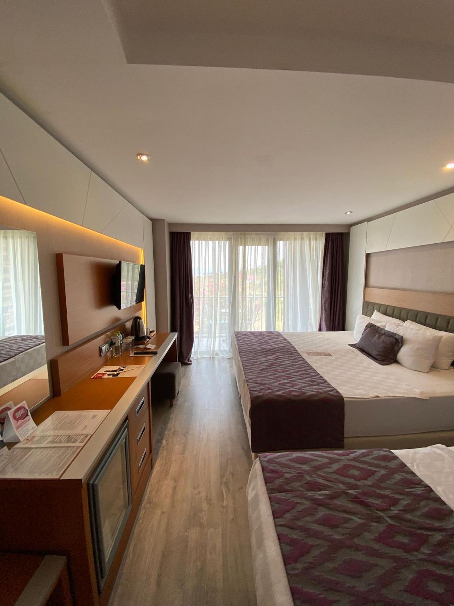Ramada By Wyndham Giresun Piraziz Hotel Екстериор снимка