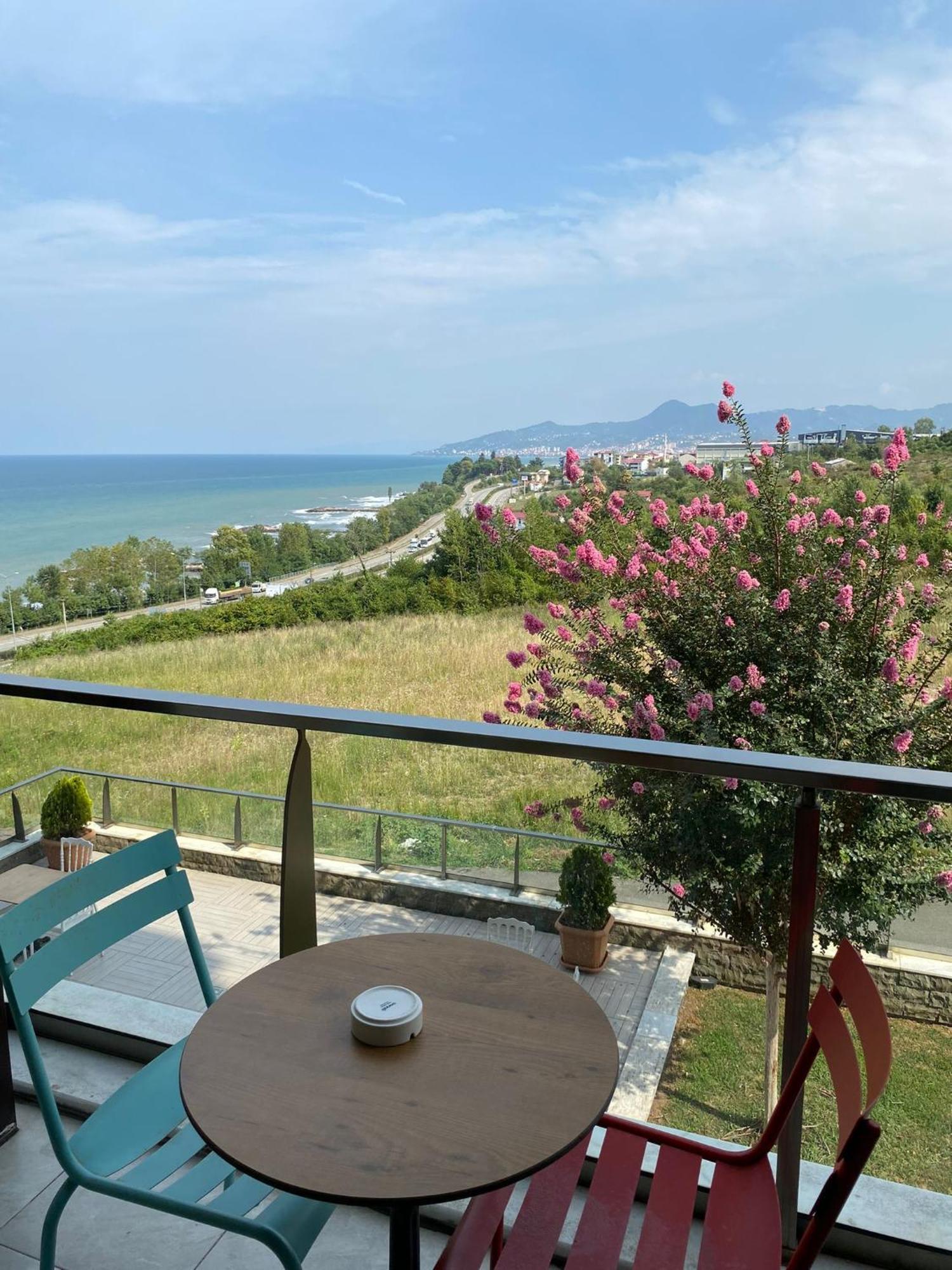 Ramada By Wyndham Giresun Piraziz Hotel Екстериор снимка